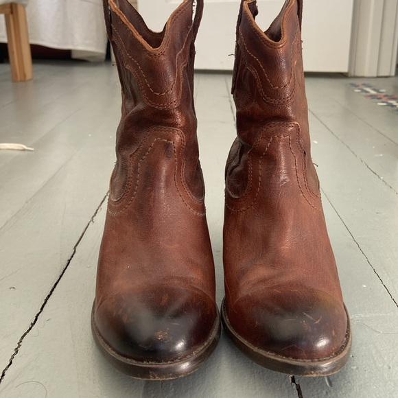 FRYE Brown Leather Western Cowboy Pull-On Ankle Boots - Picture 3 of 10